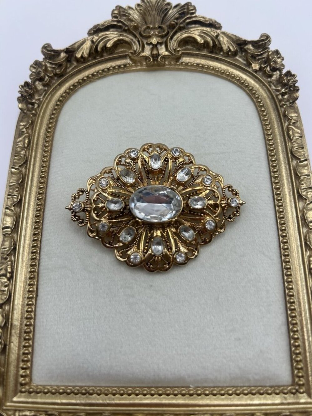 Victorian Brooch Gold Tone Pin Diamond Shape Rhinestone Vintage Chunky Art Deco - Picture 3 of 10